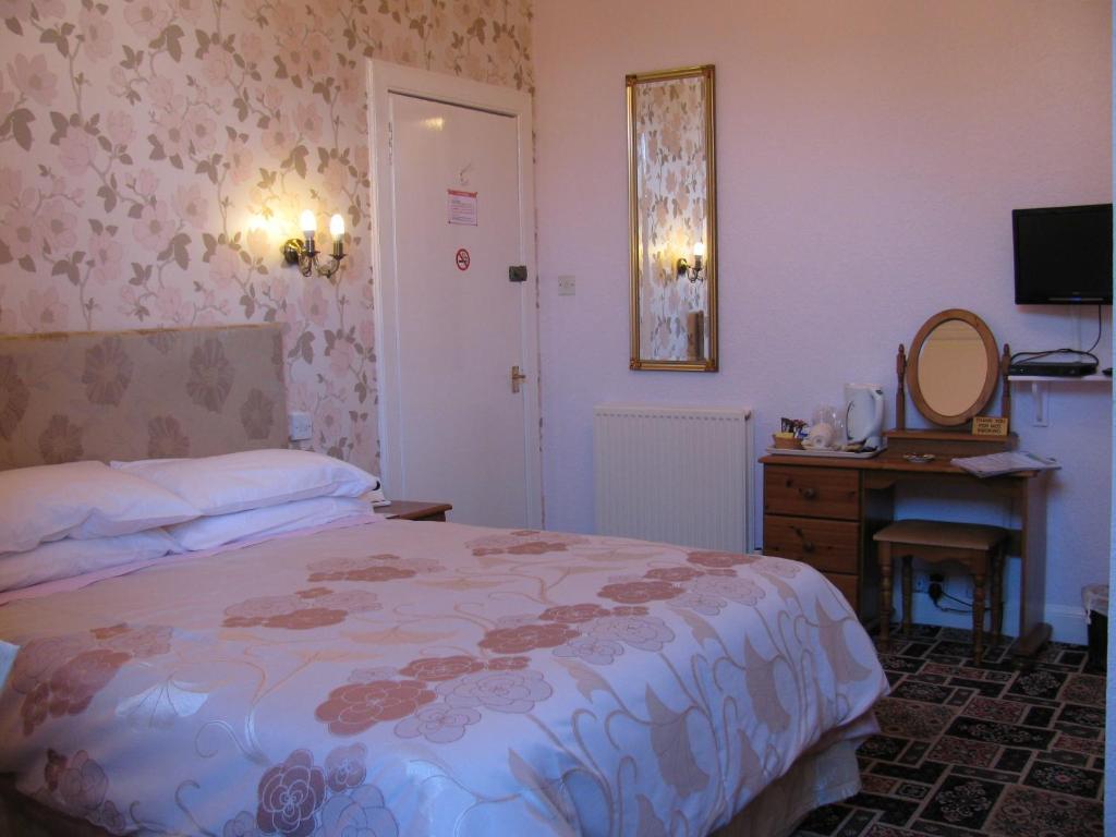 Almond Villa Guest House Перт Номер фото