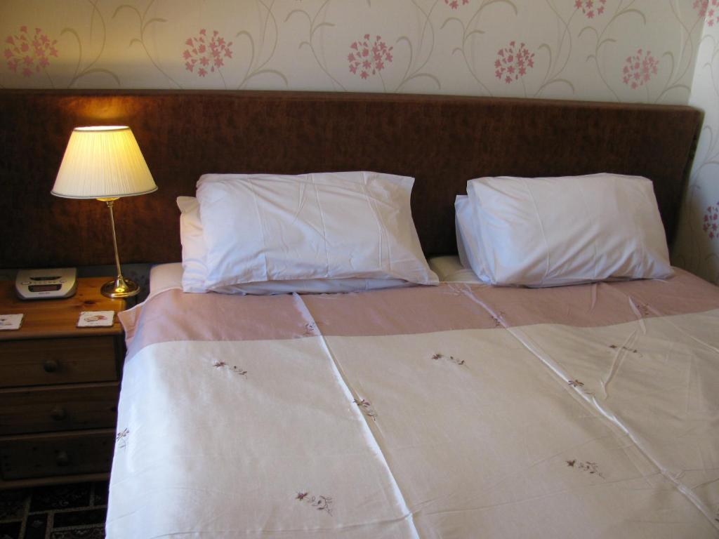 Almond Villa Guest House Перт Номер фото