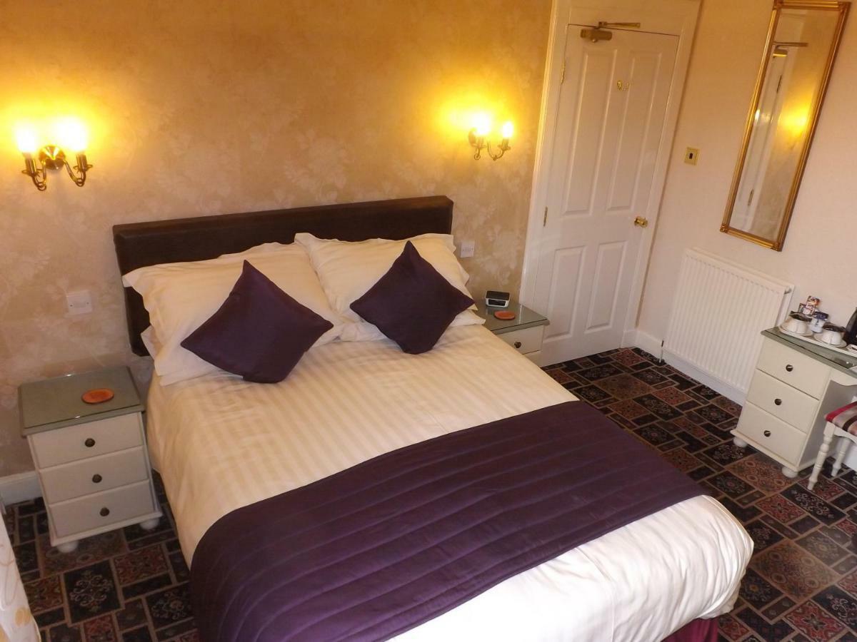 Almond Villa Guest House Перт Экстерьер фото